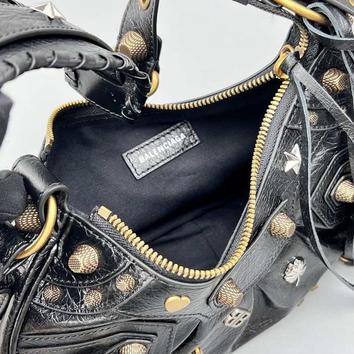 Balenciaga bags yupoo Balenciag Le Cagole bag 6A82