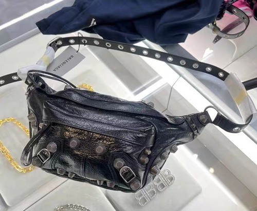 Balenciaga bags yupoo Balenciaga  𝐜𝐚𝐠𝐨𝐥𝐞 bag AF95