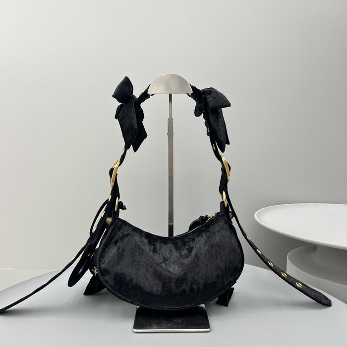 Balenciaga bags yupoo Balenciaga  Le Cagole  bag 3A9C