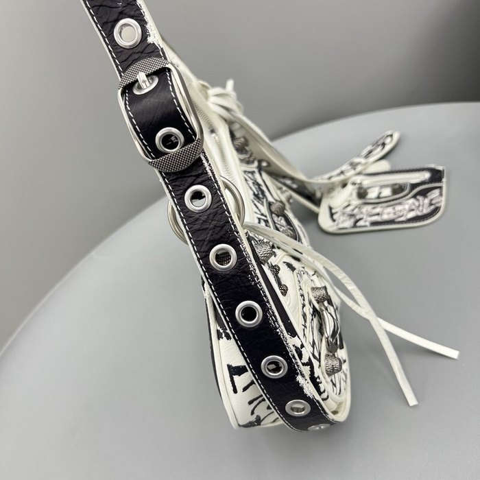 Balenciaga bags yupoo Balenciaga  Le Cagole  bag 7F9F