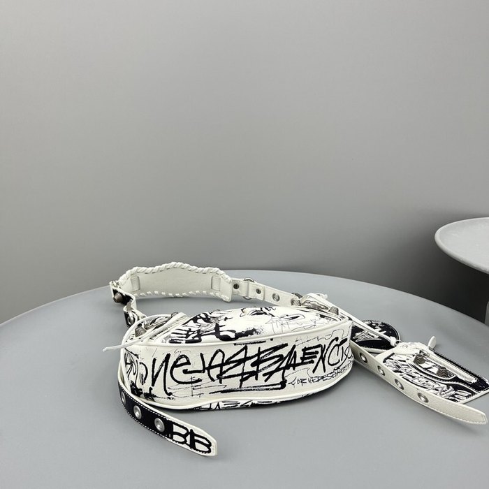 Balenciaga bags yupoo Balenciaga  Le Cagole  bag 7F9F