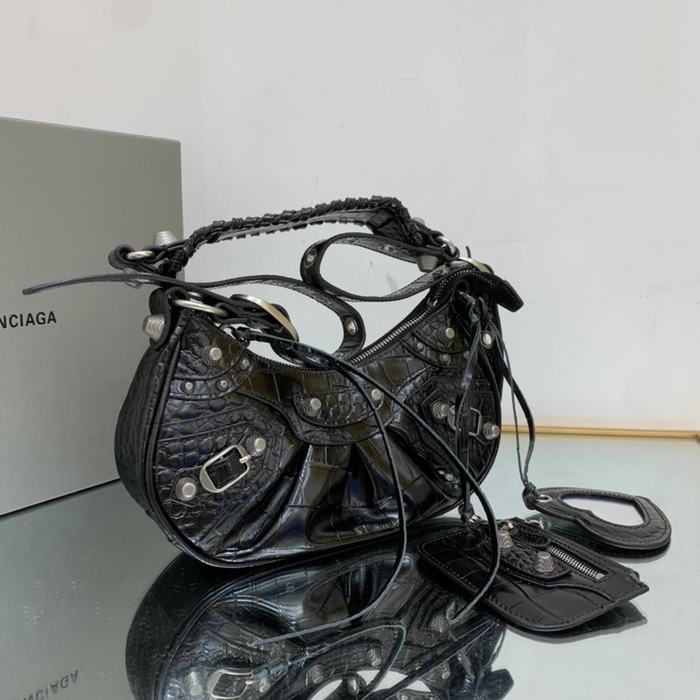 Balenciaga bags yupoo Balenciaga  Le Cagole bag 86F4