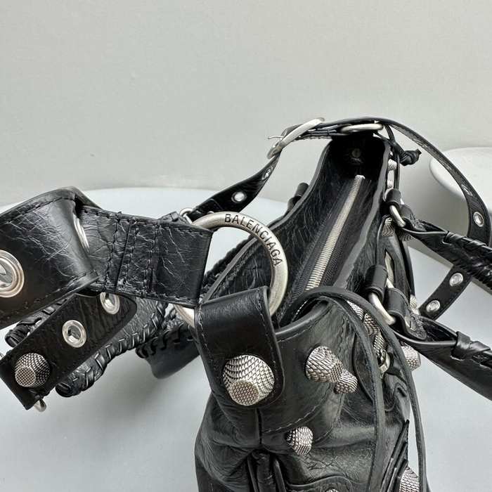 Balenciaga bags yupoo Balenciaga  crossbody bag 0F5E