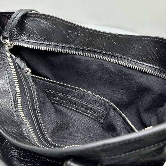 Balenciaga bags yupoo Balenciaga  crossbody bag 0F5E