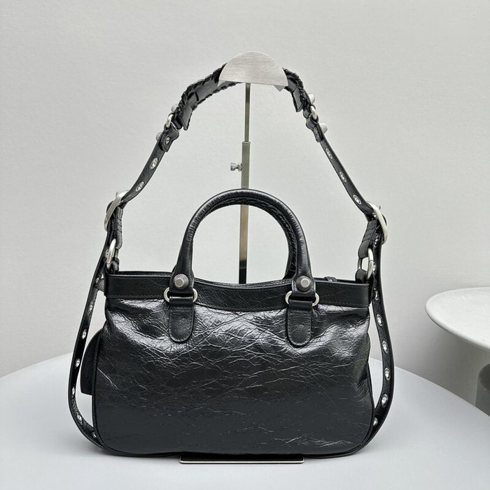 Balenciaga bags yupoo Balenciaga  crossbody bag 0F5E