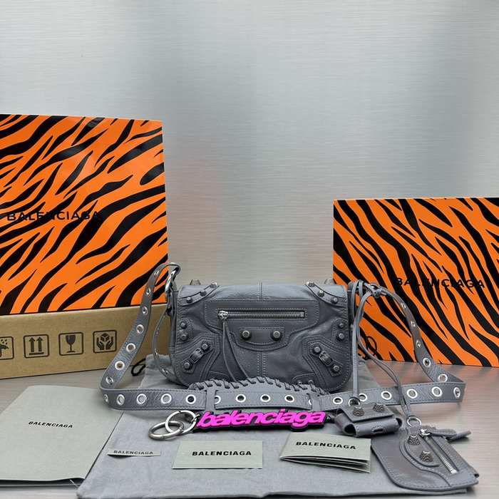 Balenciaga bags yupoo Balenciaga  crossbody bag 5F97