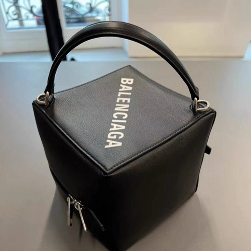 Balenciaga bags yupoo Balenciaga  crossbody bag 6B09