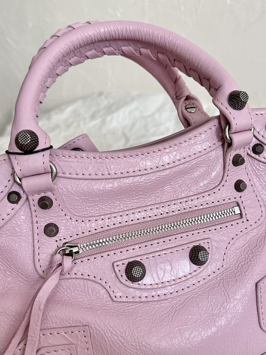 Balenciaga bags yupoo Balenciaga  crossbody bag 6FF9