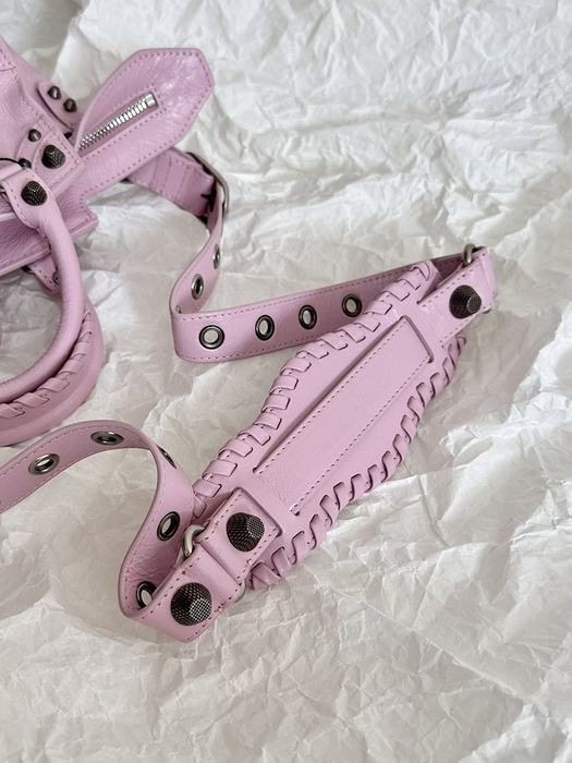 Balenciaga bags yupoo Balenciaga  crossbody bag 6FF9