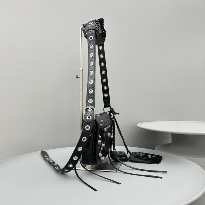 Balenciaga bags yupoo Balenciaga  crossbody bag A8B6