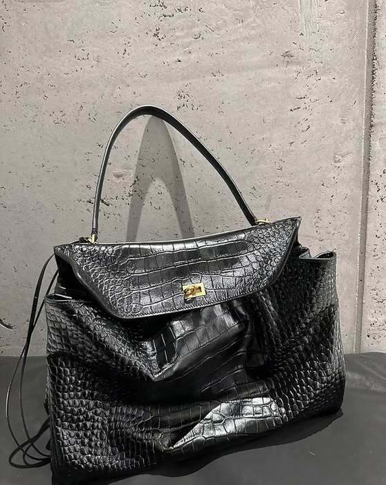 Balenciaga bags yupoo Balenciaga  crossbody bag C26A