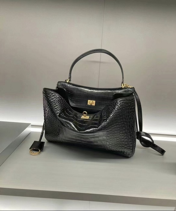 Balenciaga bags yupoo Balenciaga  crossbody bag C26A