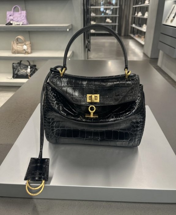 Balenciaga bags yupoo Balenciaga  crossbody bag C26A