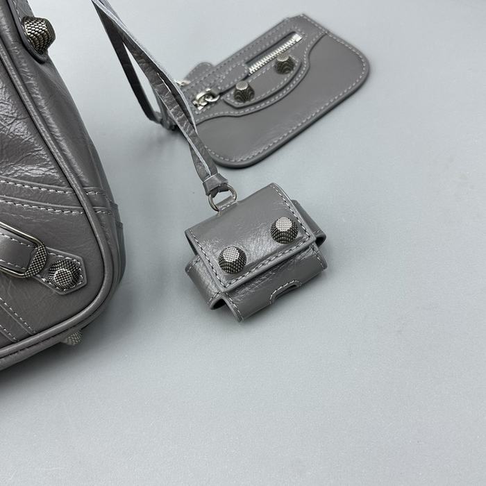 Balenciaga bags yupoo Balenciaga  crossbody bag C588