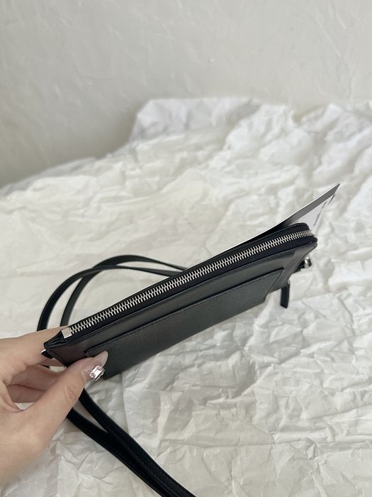 Balenciaga bags yupoo Balenciaga  crossbody bag CD0E