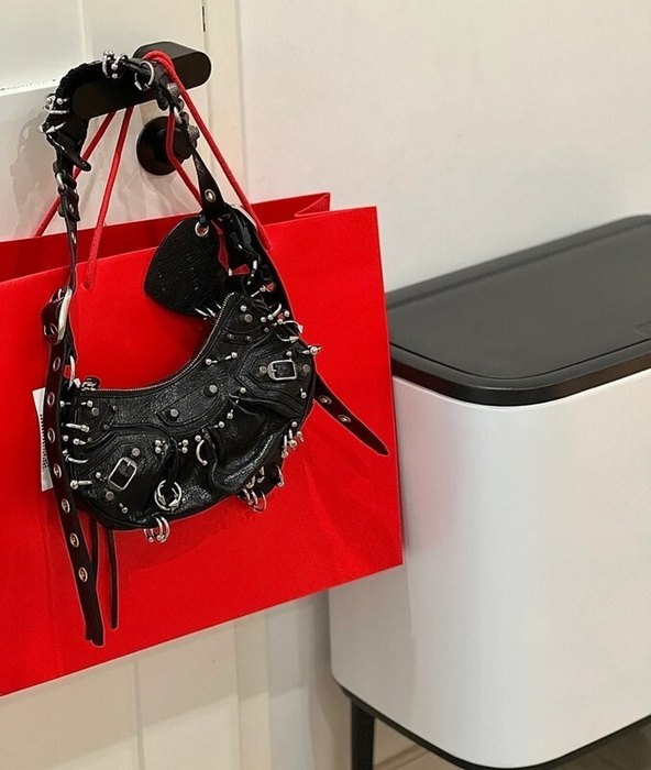 Balenciaga bags yupoo Balenciaga Le Cagole bag 83DA