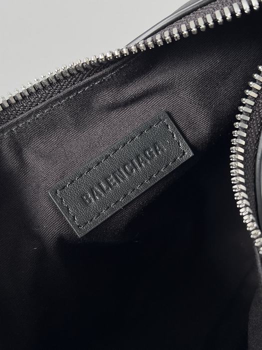 Balenciaga bags yupoo Balenciaga Le Cagole bag BEC7