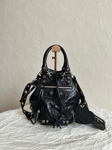 Balenciaga bags yupoo Balenciaga le cagole 0B73