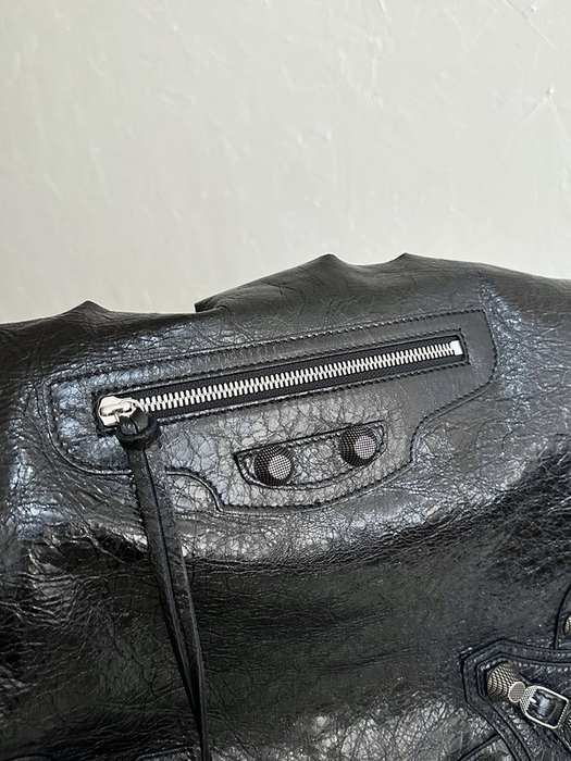 Balenciaga bags yupoo Balenciaga le cagole bag 70EE