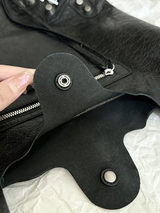 Balenciaga bags yupoo Balenciaga le cagole bag 70EE