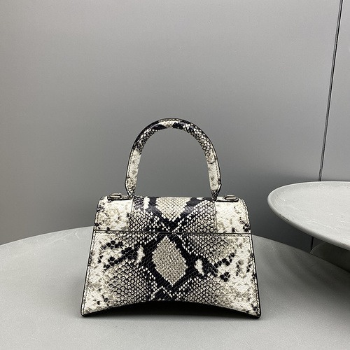 YUPOO BLEN 92940 Hourglass A806