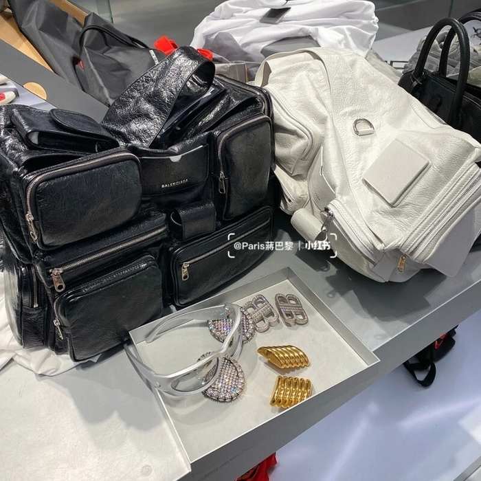 YUPOO Balen Superbusy shoulder bag 86C7