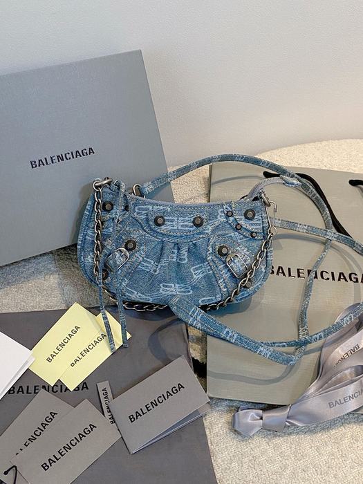 YUPOO Balen ciaga le cagole mini bag AED2