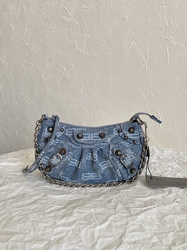 YUPOO Balen ciaga le cagole mini bag AED2