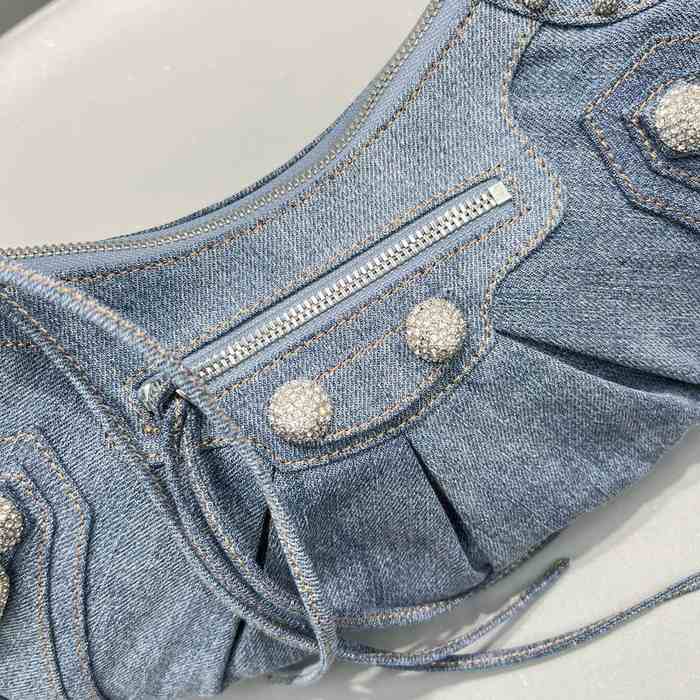 YUPOO Balenciag Le Cagole bag A629