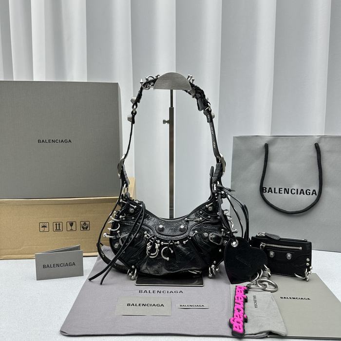 Balenciaga b bag