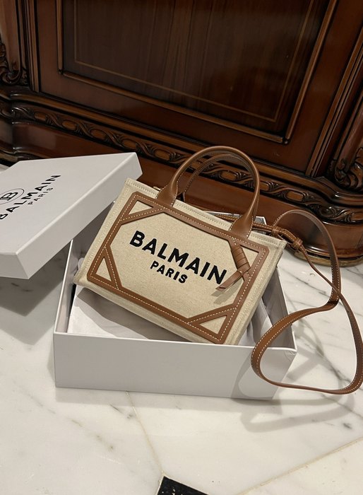 Balmain  bag size261811cm