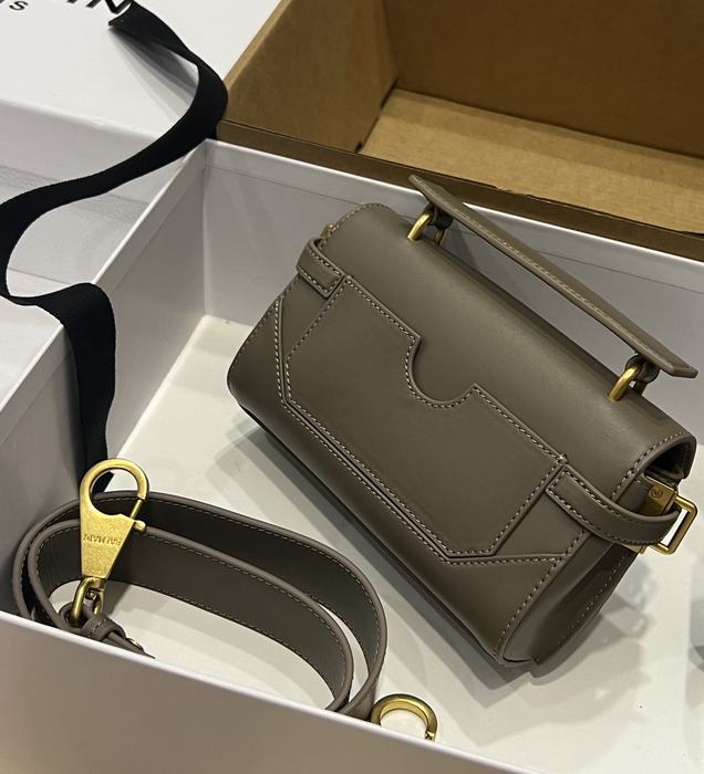 Balmain bag size191275cm_3