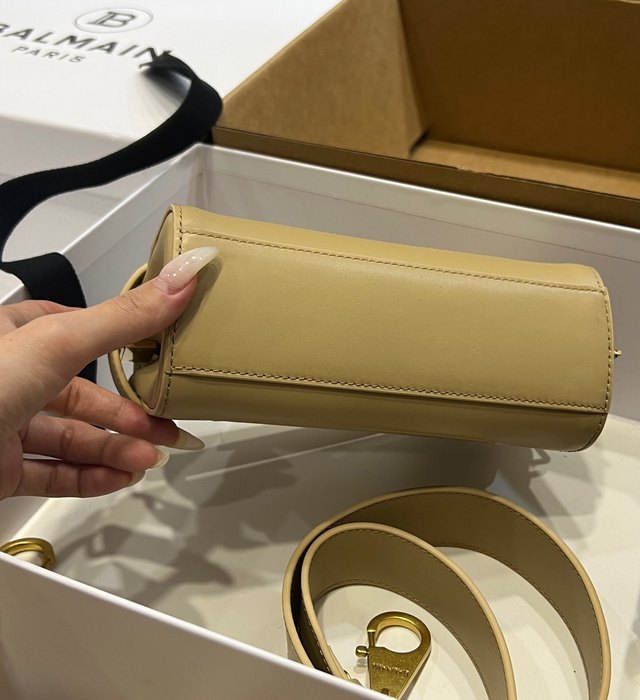 Balmain bag size191275cm_4