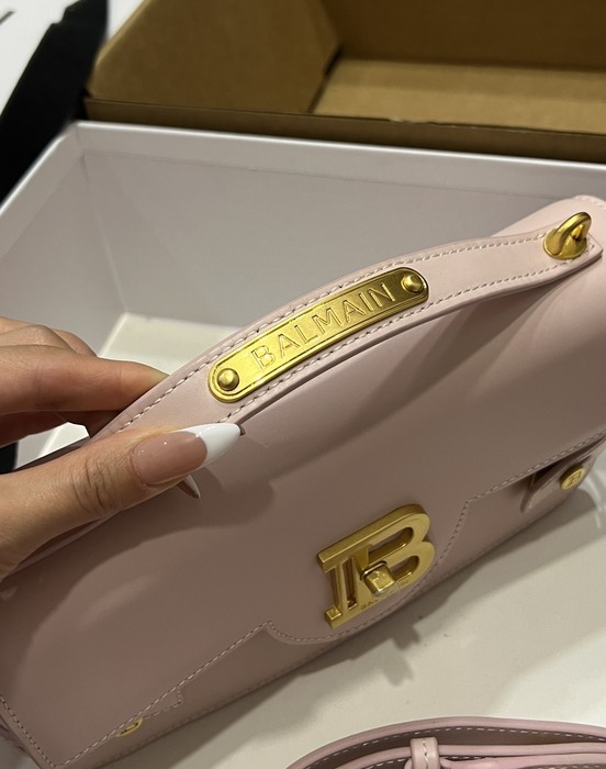 Balmain bag size23148cm