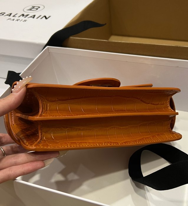 Balmain bag size23148cm_17