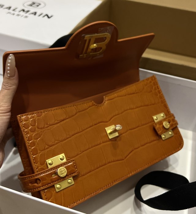 Balmain bag size23148cm_17