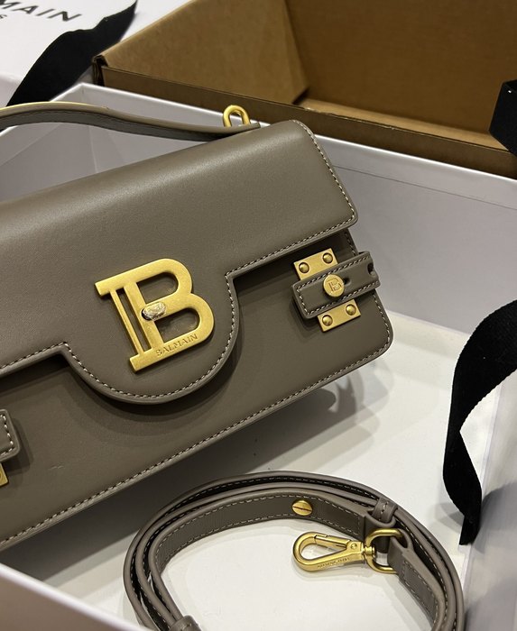 Balmain bag size23148cm_2