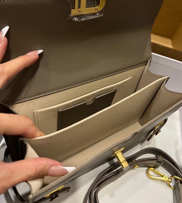 Balmain bag size23148cm_2