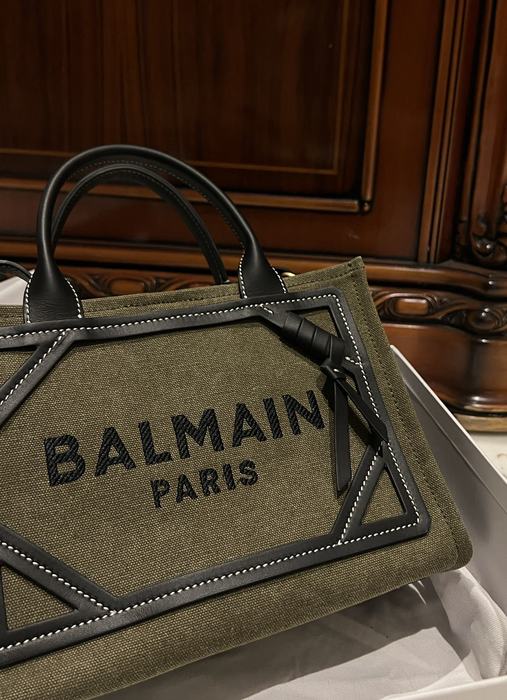 Balmain bag size261811cm