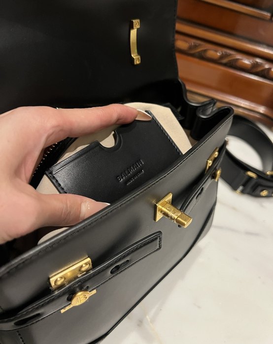 Vintage pierre balmain bag