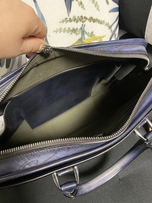 Berluti Elegant Tote with refined design features Navy 01A