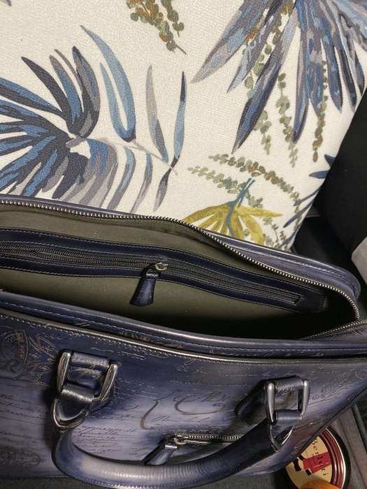 Berluti Elegant Tote with refined design features Navy 01A