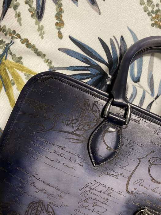 Berluti Elegant Tote with refined design features Navy 01A