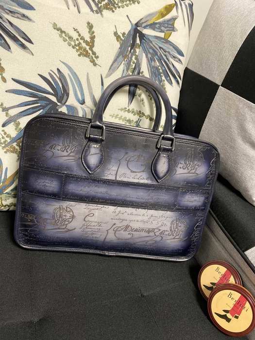 Berluti Elegant Tote with refined design features Navy 01A