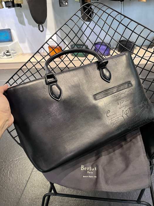 Berluti Tote bag with sleek design traits Navy 01A