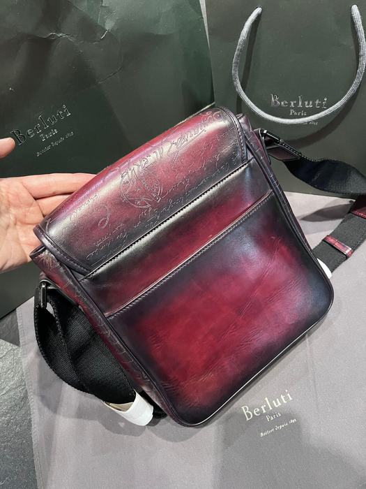 Berluti Tote bag with stylish features Burgundy 01A