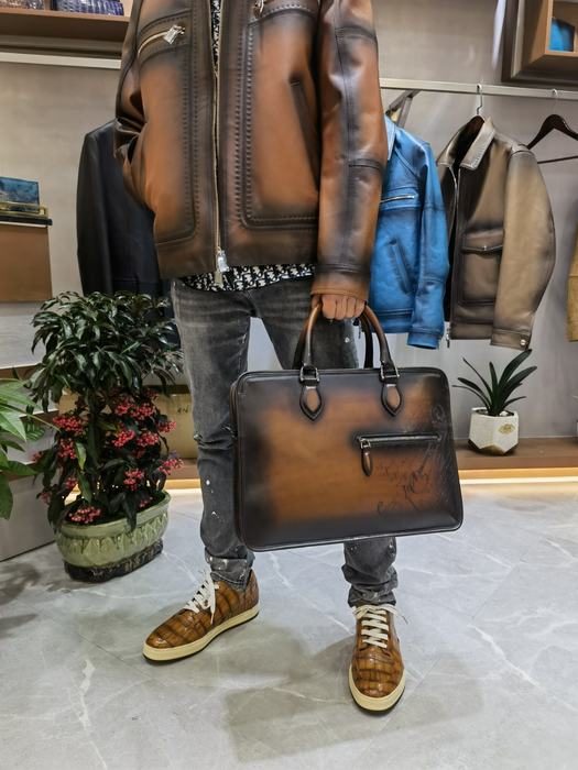 Berluti Tote bag with stylish traits Brown 01A 2