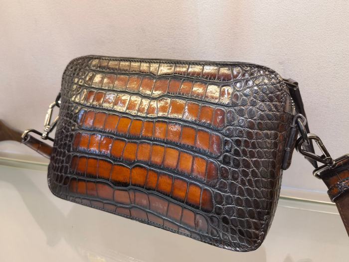 Berluti Tote bag with textured leather Brown 01A