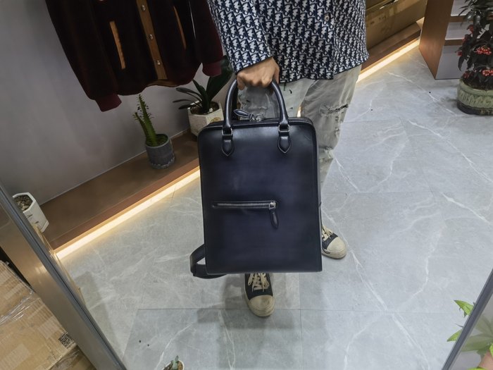 Berluti Tote style 22 Black 01A