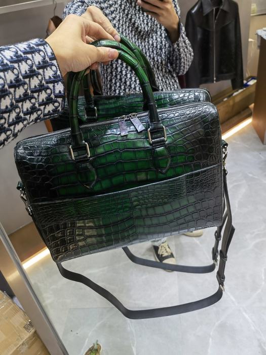 Berluti Tote with elegant styling Green 01A